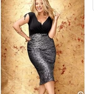 Sleeveless black and sequin dress